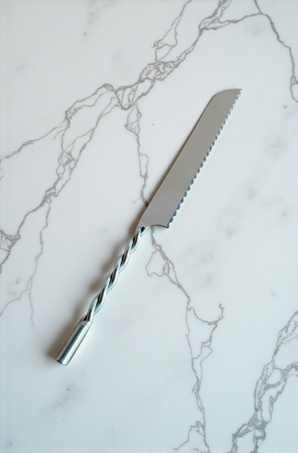 Kara Stainless Steel Bread Knife