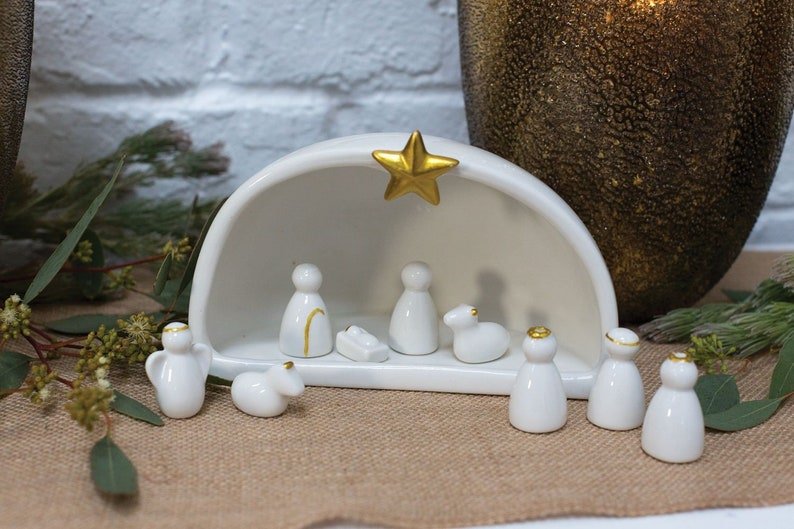 White and Gold Ceramic Nativity Set - Anara Lifestyle